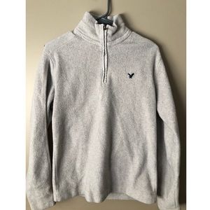 American Eagle pull over